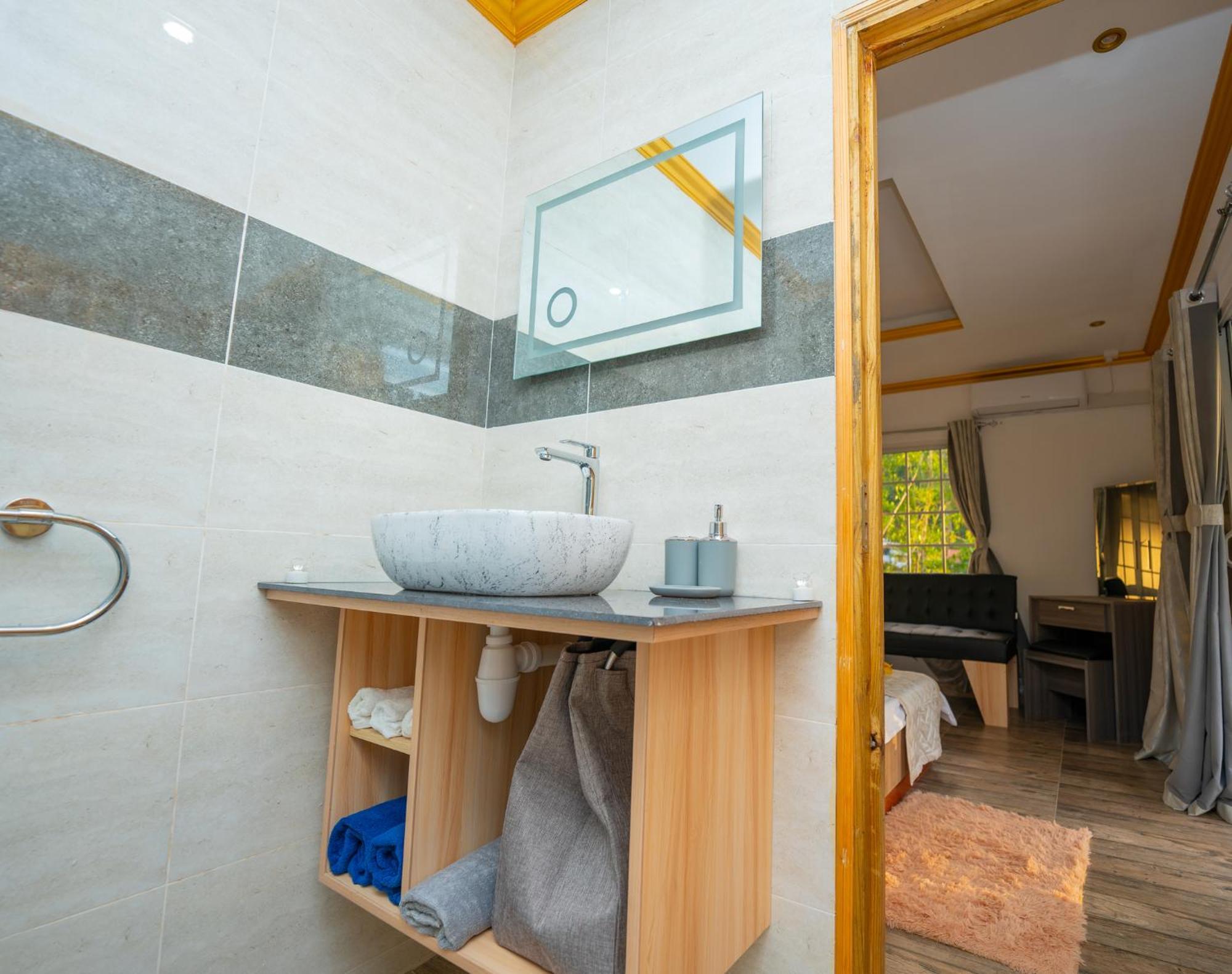 Paradise Breeze Apartment Misere Екстериор снимка