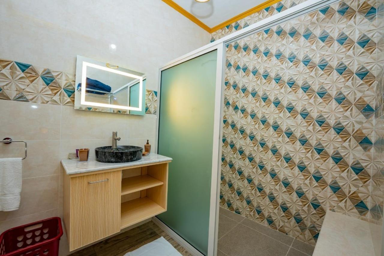 Paradise Breeze Apartment Misere Екстериор снимка
