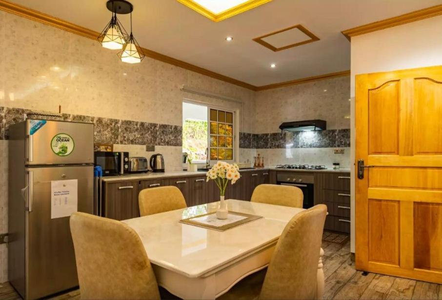 Paradise Breeze Apartment Misere Екстериор снимка
